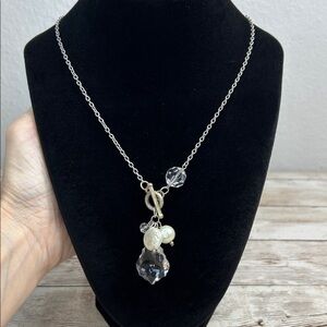 Elegant Silver and Crystal Necklace